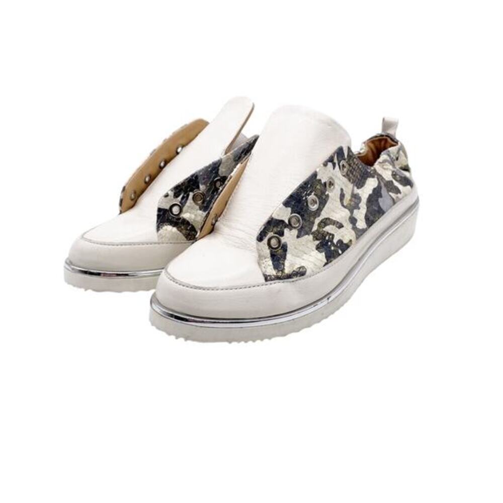 Ron White Women's Camouflage Print Lace up Sneakers White EU 36 US 5.5